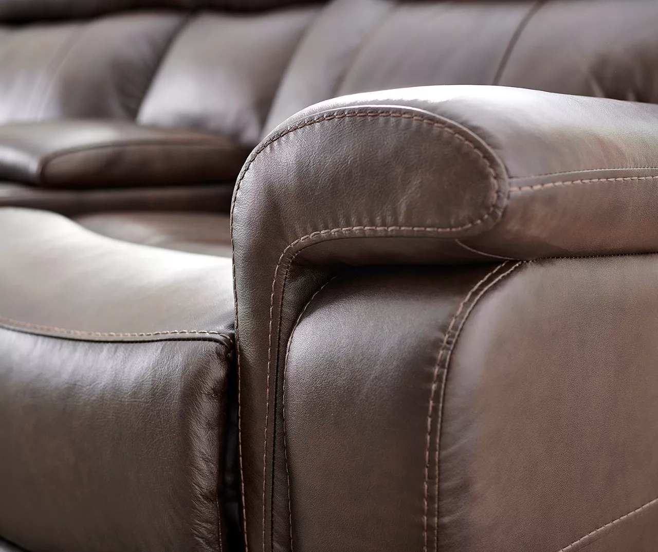 Wellsley Leather Power Reclining Console Loveseat - Image 4